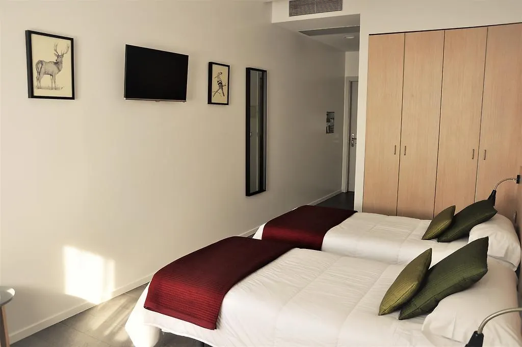 Centre Esplai Albergue El Prat de Llobregat Hostel