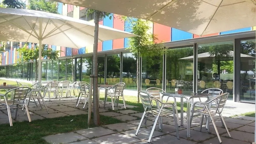 Centre Esplai Albergue El Prat de Llobregat Hostel